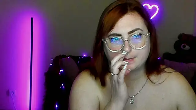 Alicia_love00 webcam