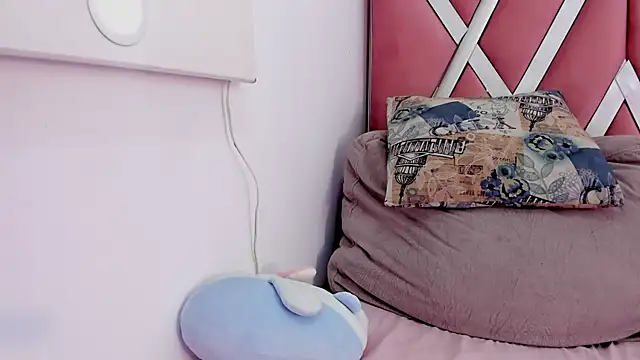 aniemorningstar webcam