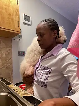 Dellah27 live sex cam