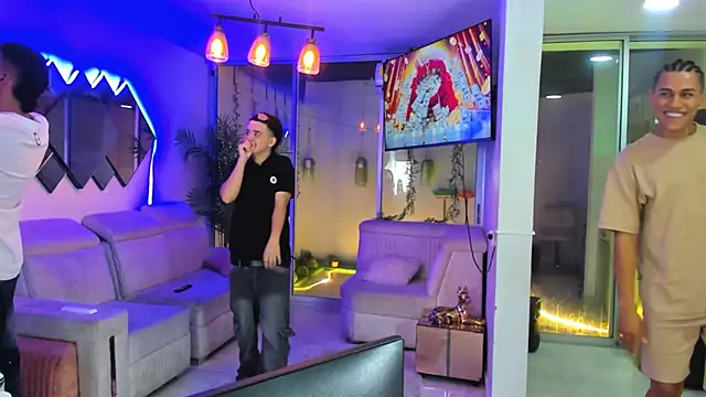 houseofwarrios - Houseofwarrios's free webcam - UK Sex Cams