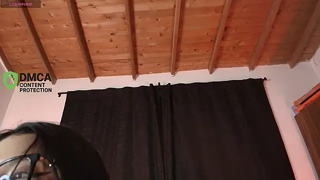 yungelitamor_ webcam