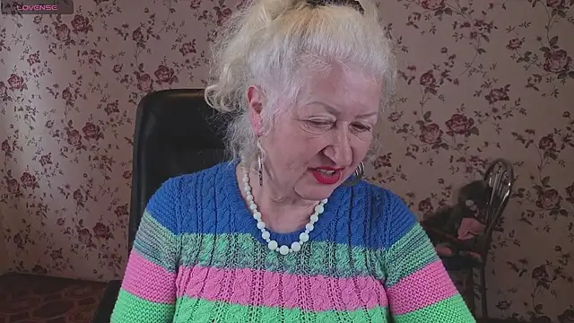 Maya_Mayflower webcam