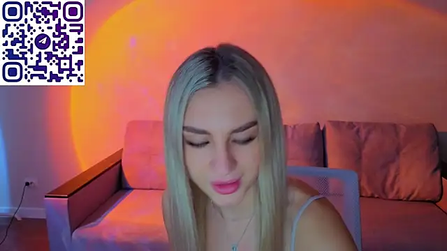 silen_tori - Silen_Tori's free webcam - UK Sex Cams