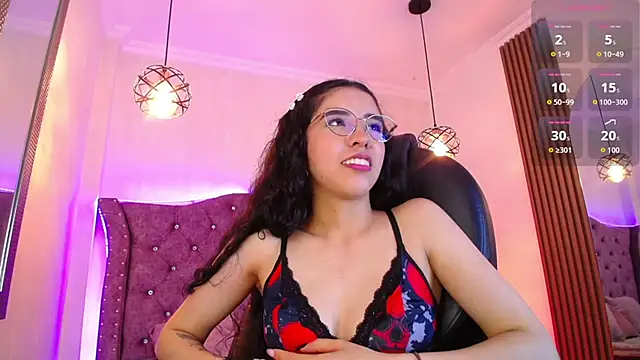 Amara_Davis1 webcam