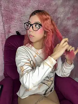 valen-foxx1 - Valen-Foxx1's free webcam - UK Sex Cams