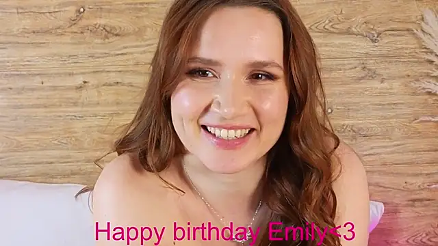 EmilyPop webcam