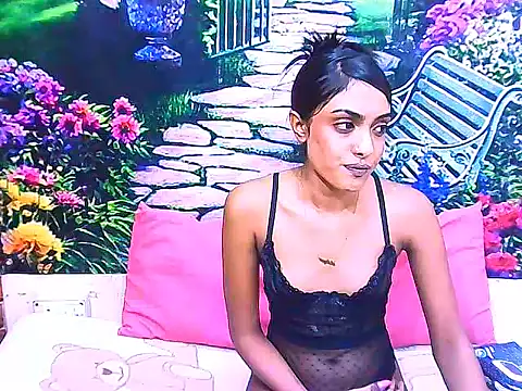 IndianPretty14u2Luv webcam