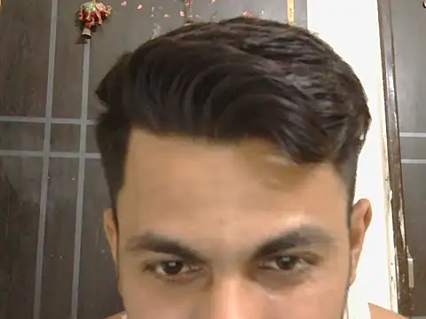 Stubborndesiboy webcam
