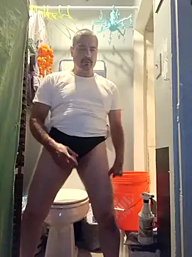 bimexpoexist (M mature) - inserting buttplug