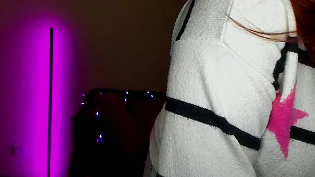 Alicia_love00 webcam