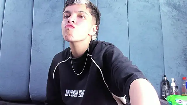 Megan_Thompson_ webcam