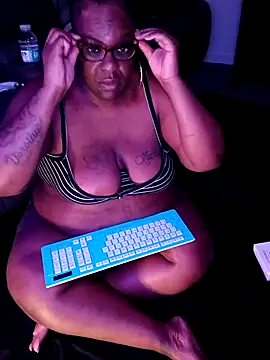 Thickkemzz41 webcam
