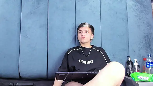 Megan_Thompson_ webcam