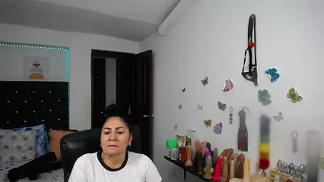 mature_bigboobs10 webcam