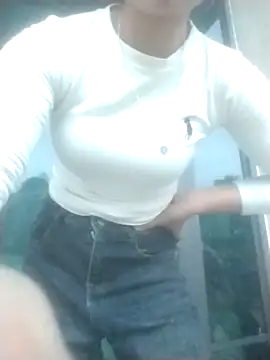 Zara-Lina live sex cam