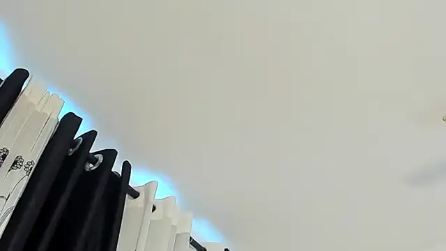 creamy_bubblegum - CREAMY_BUBBLEGUM's free webcam - UK Sex Cams