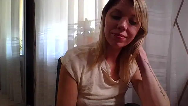 VelvetLove287 webcam