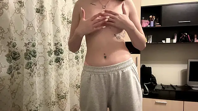 aquilineorites (F teen) - Squeeze My Boobs