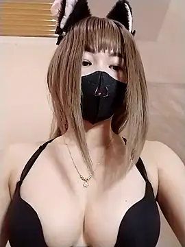 Webcam Model (Jade69xx)  is live.Free join now!