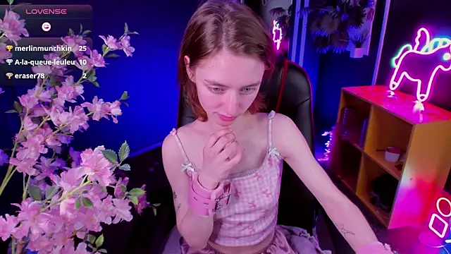 Pretty_Victoria webcam