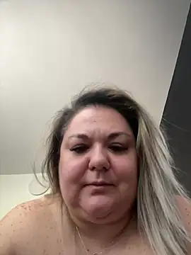 MikyVesela live sex cam