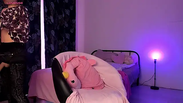 AnnexedPistol webcam