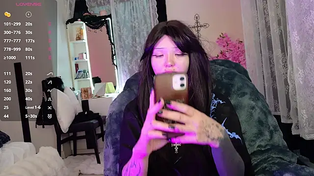 lein_bone (F teen) - Dildo in pussy until cum