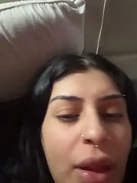 ThickerThanYoBitch webcam