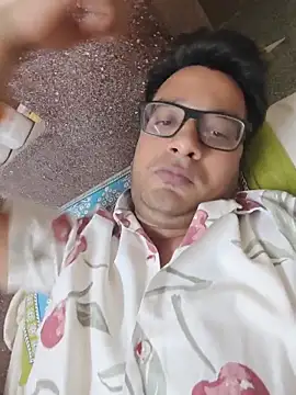 InnocentFlirtt webcam