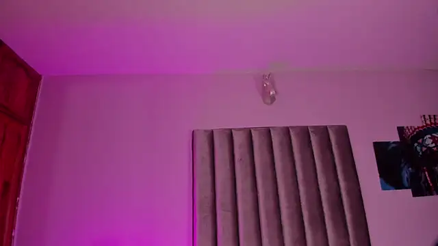 Isabella_Flowers webcam