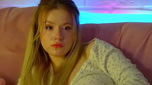 MilanaBalmain webcam