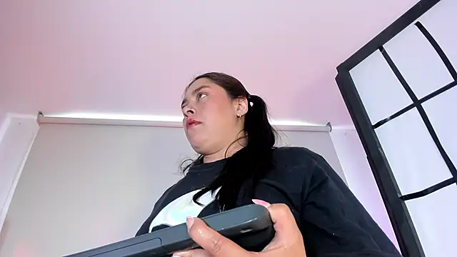 missweetpeach webcam