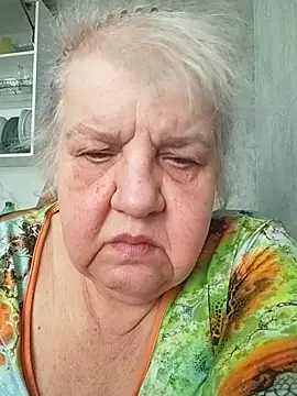 HapinessLovee webcam