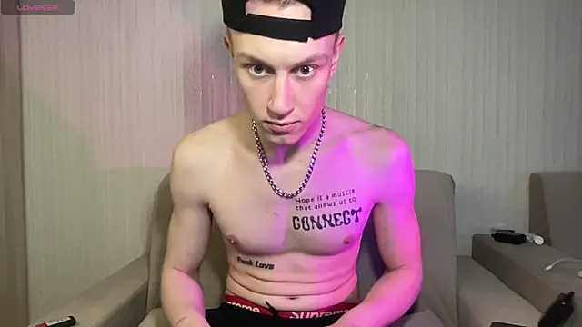 Travis_Gracile webcam