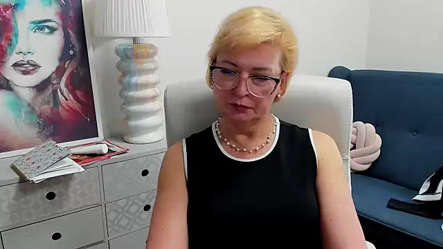 luna_xfantasy webcam