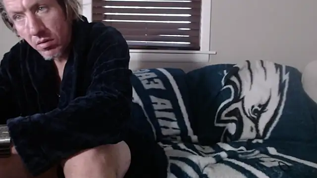 studlyhardwoodd webcam