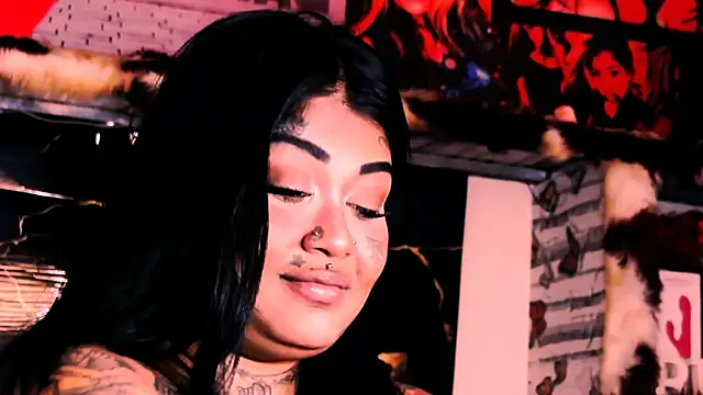 indian_dreamgirl webcam