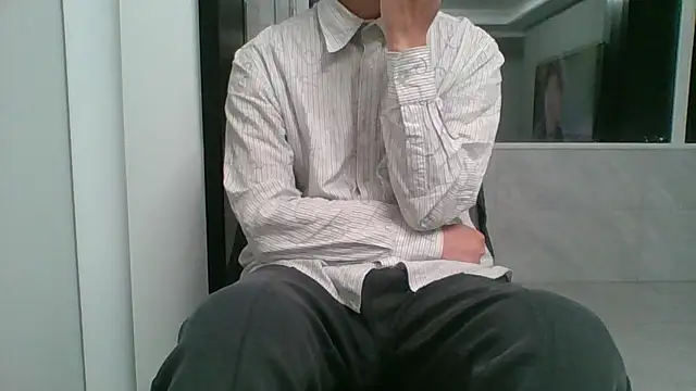 nole_china7 (Ask my age) - talk / fun / cum