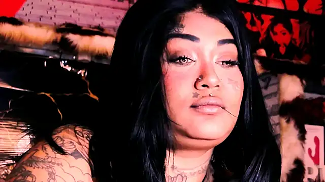 indian_dreamgirl webcam