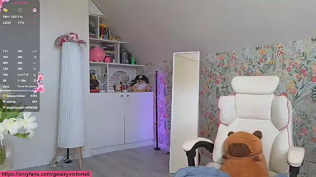 brilliantvictoria webcam