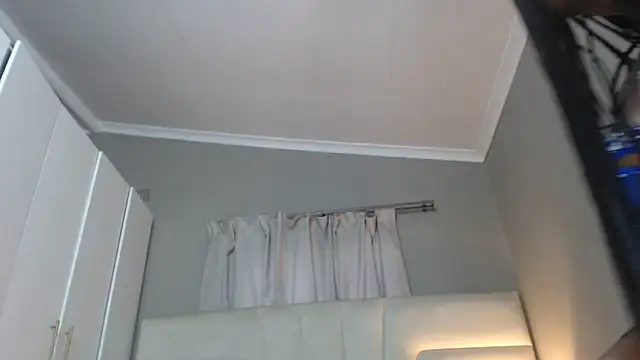 naughtyblackdolie webcam