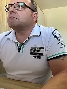 coupleLatinaLovers webcam