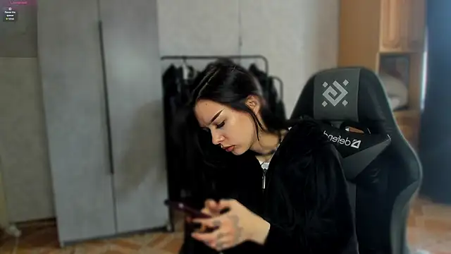 SweetyDeviliya webcam