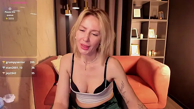 Madam__Isabella webcam