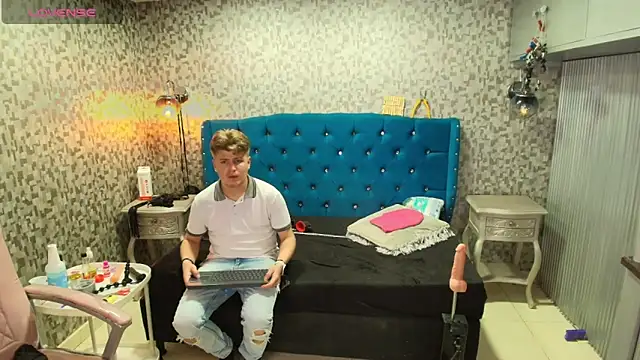 Justiin_and_brianna_BDSM webcam