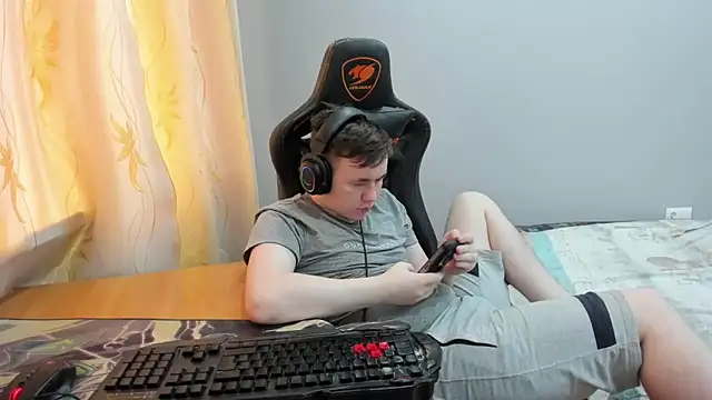 iliaskrislove webcam