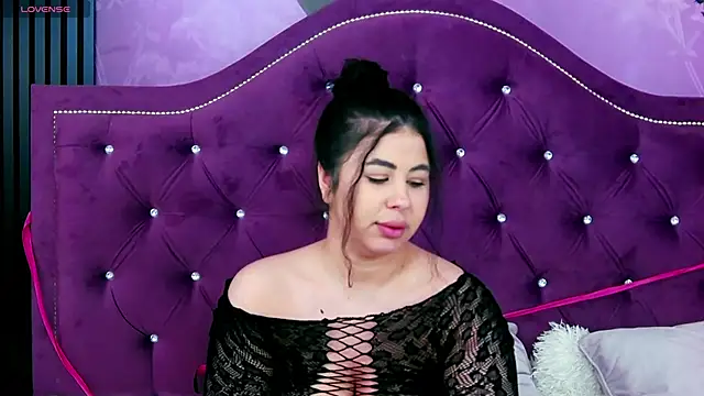 MegaBoobsDeee webcam