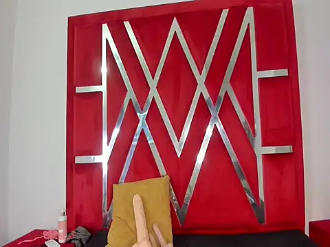 Darsy_scandarckasm webcam