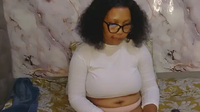 CaramelHotGirl webcam