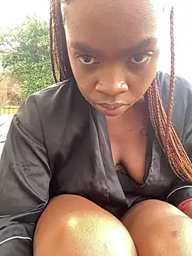 LuciousLips96 webcam